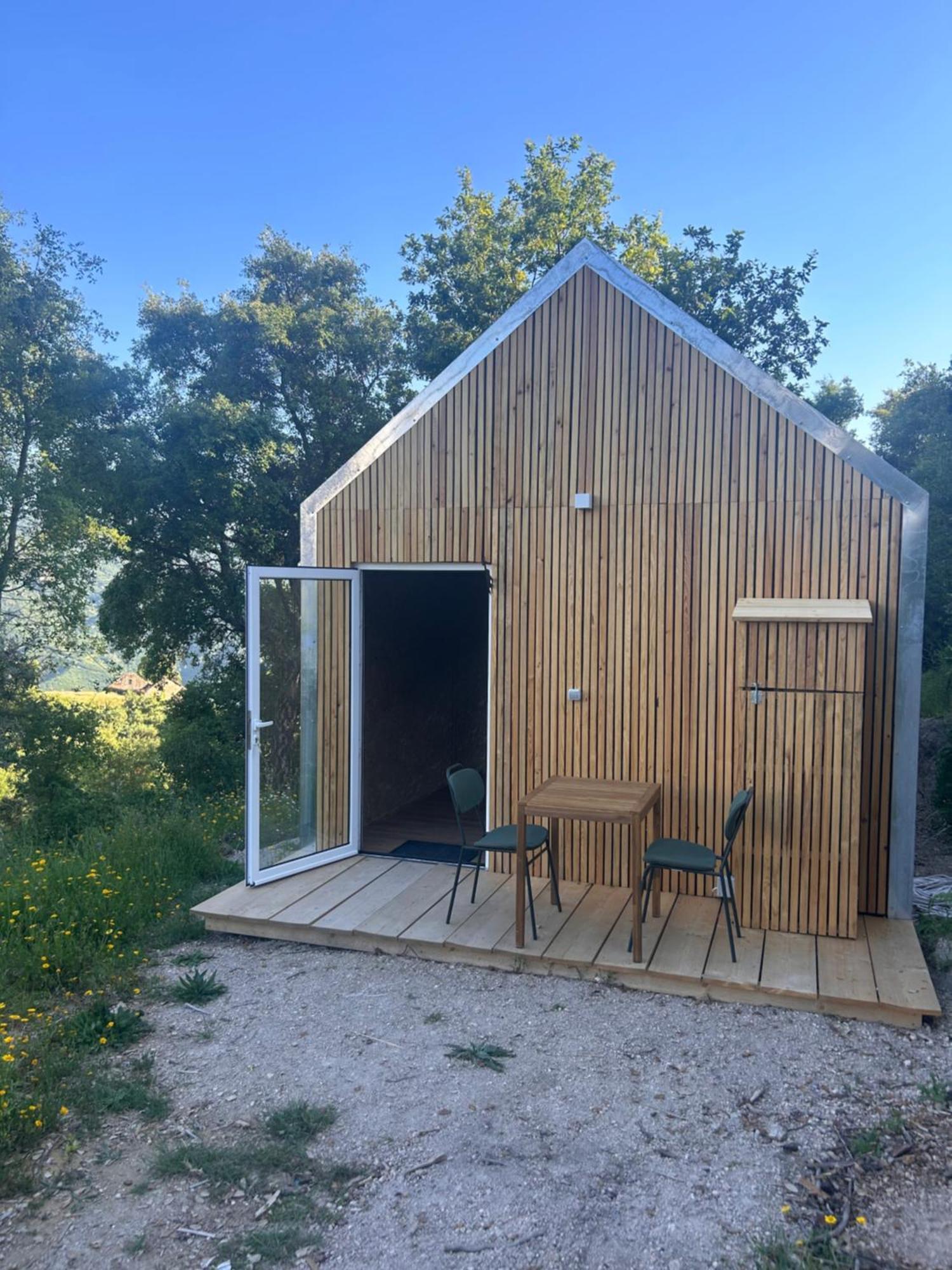 Monkey Tiny Barnhouse With Amazing Views! Folhadosa