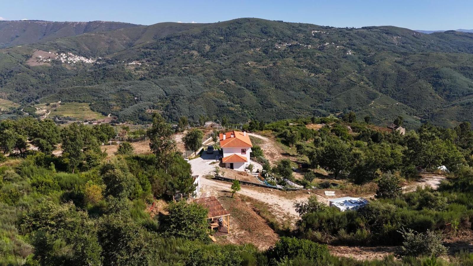 Monkey Tiny Barnhouse With Amazing Views! Folhadosa